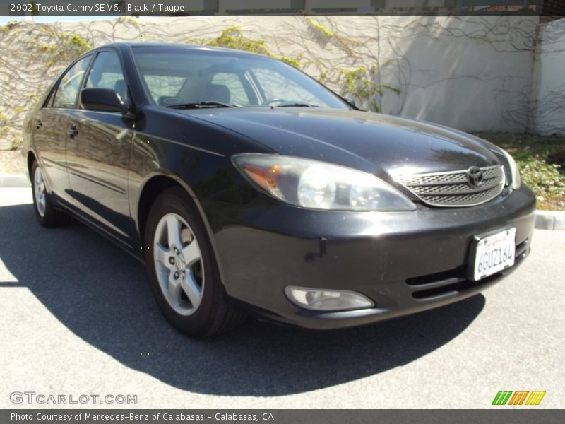 Black / Taupe 2002 Toyota Camry SE V6