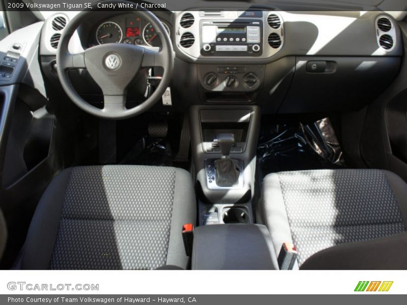 Candy White / Charcoal 2009 Volkswagen Tiguan SE