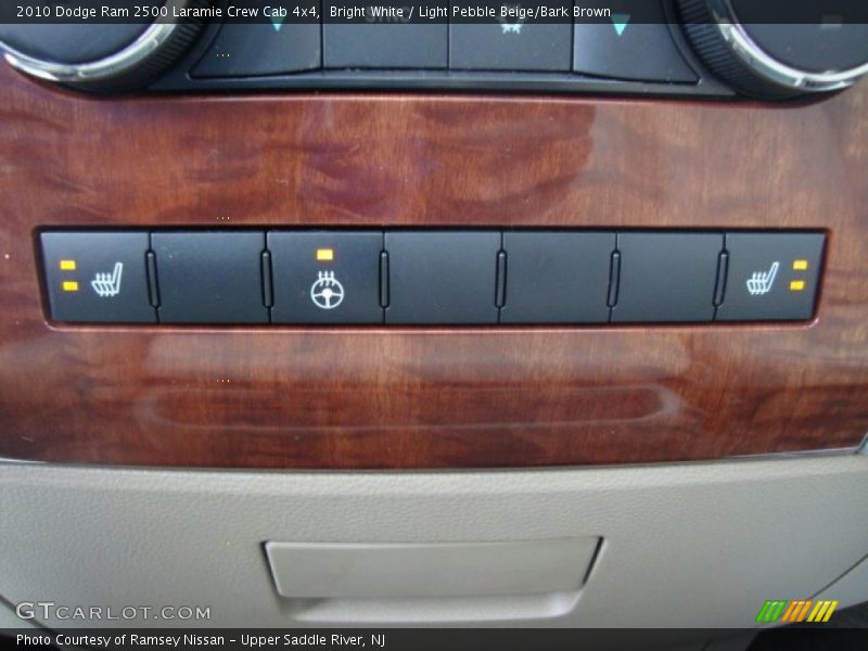 Bright White / Light Pebble Beige/Bark Brown 2010 Dodge Ram 2500 Laramie Crew Cab 4x4