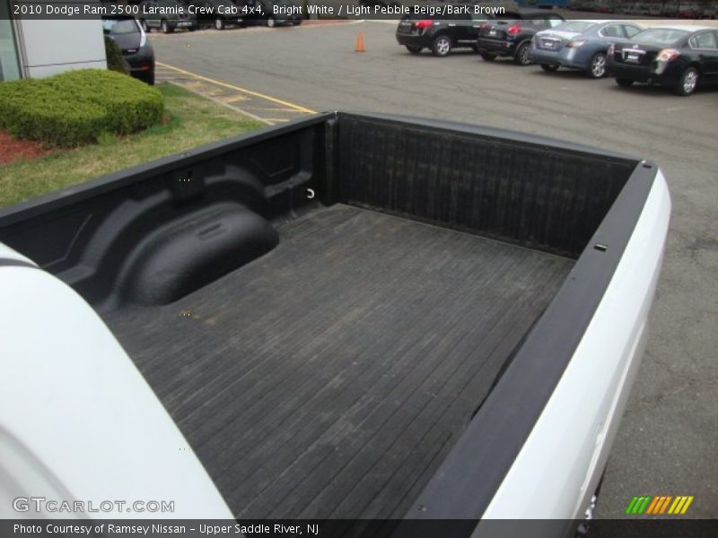 Bright White / Light Pebble Beige/Bark Brown 2010 Dodge Ram 2500 Laramie Crew Cab 4x4