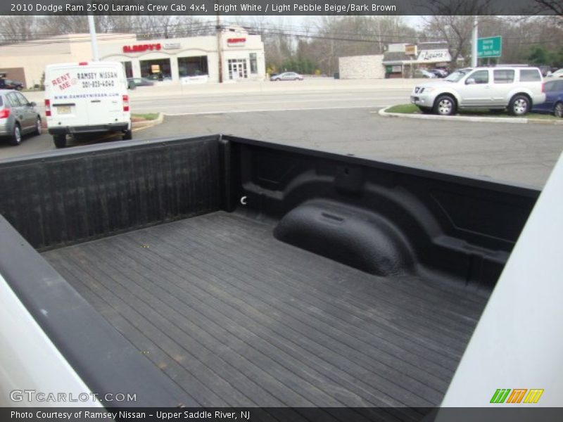 Bright White / Light Pebble Beige/Bark Brown 2010 Dodge Ram 2500 Laramie Crew Cab 4x4