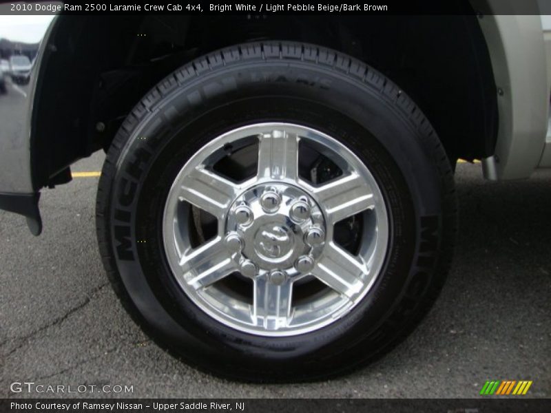 Bright White / Light Pebble Beige/Bark Brown 2010 Dodge Ram 2500 Laramie Crew Cab 4x4