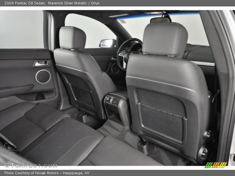 2009 G8 Sedan Onyx Interior