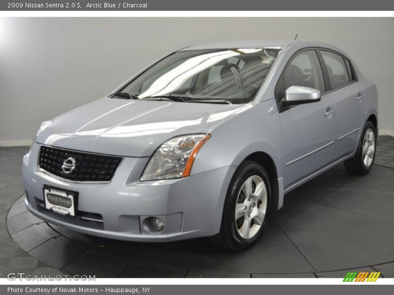 Arctic Blue / Charcoal 2009 Nissan Sentra 2.0 S