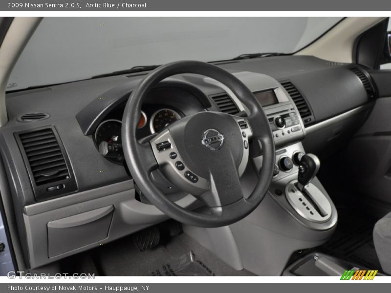 Arctic Blue / Charcoal 2009 Nissan Sentra 2.0 S