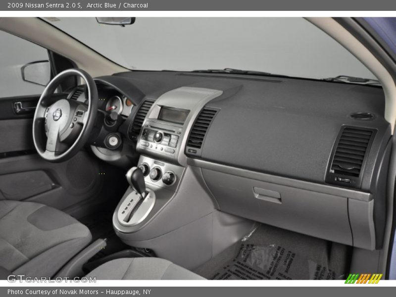 Arctic Blue / Charcoal 2009 Nissan Sentra 2.0 S