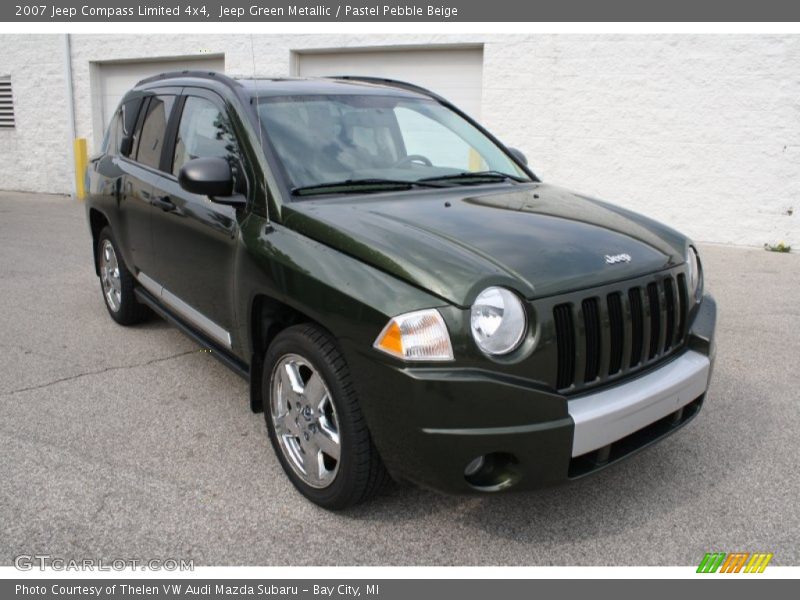 Front 3/4 View of 2007 Compass Limited 4x4