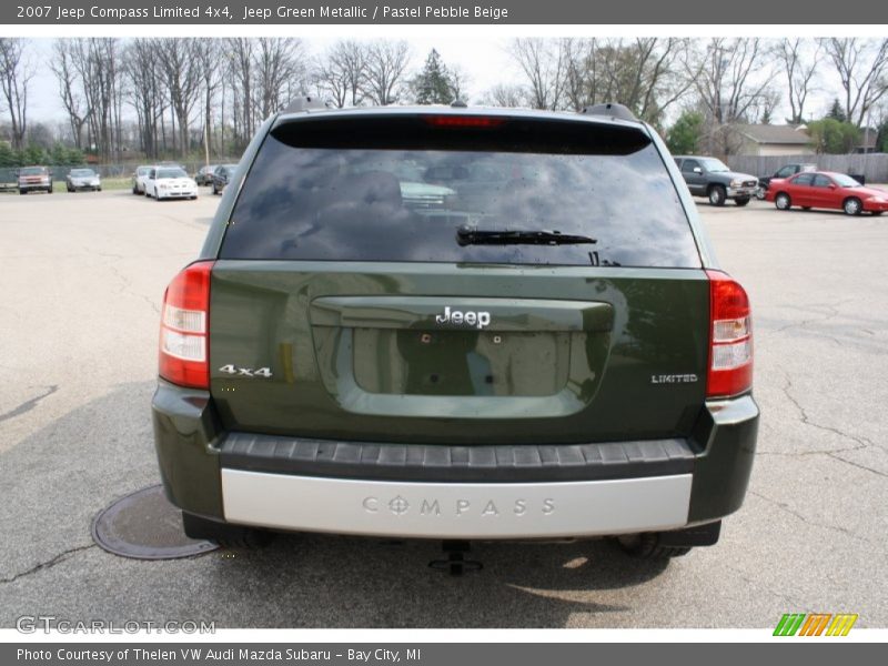 Jeep Green Metallic / Pastel Pebble Beige 2007 Jeep Compass Limited 4x4