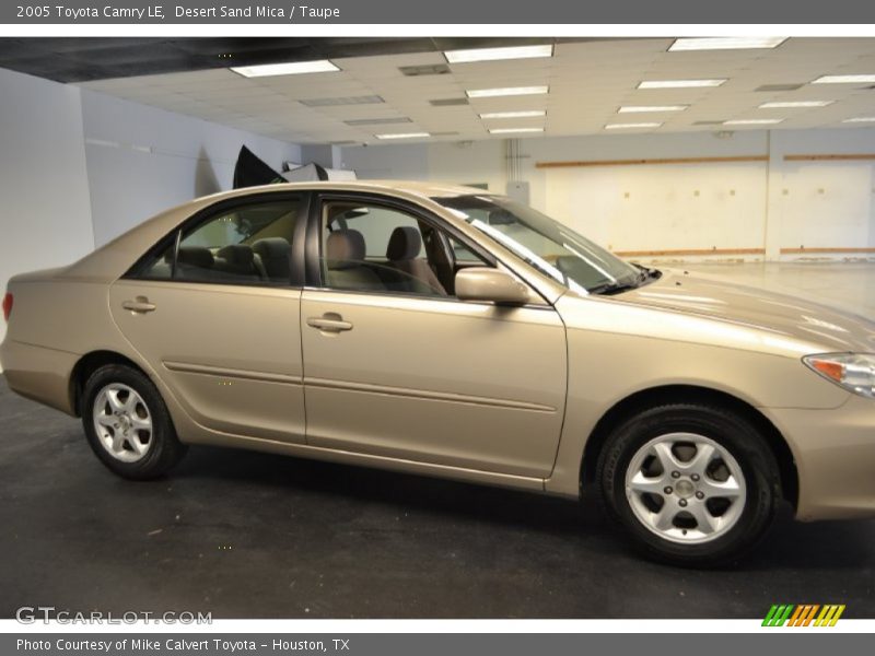 Desert Sand Mica / Taupe 2005 Toyota Camry LE