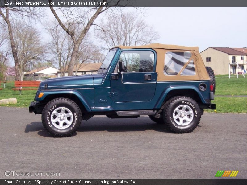 Emerald Green Pearl / Tan 1997 Jeep Wrangler SE 4x4