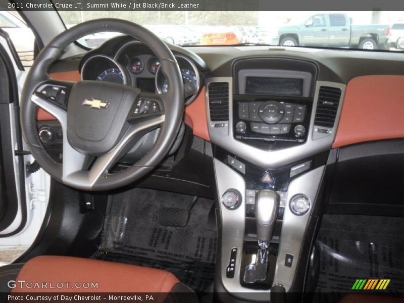 Dashboard of 2011 Cruze LT