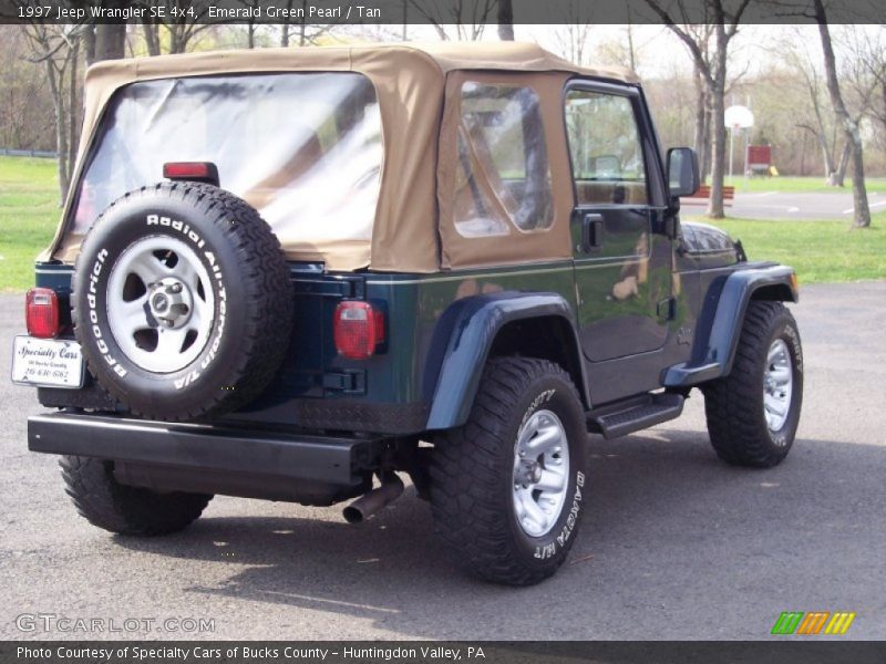 Emerald Green Pearl / Tan 1997 Jeep Wrangler SE 4x4