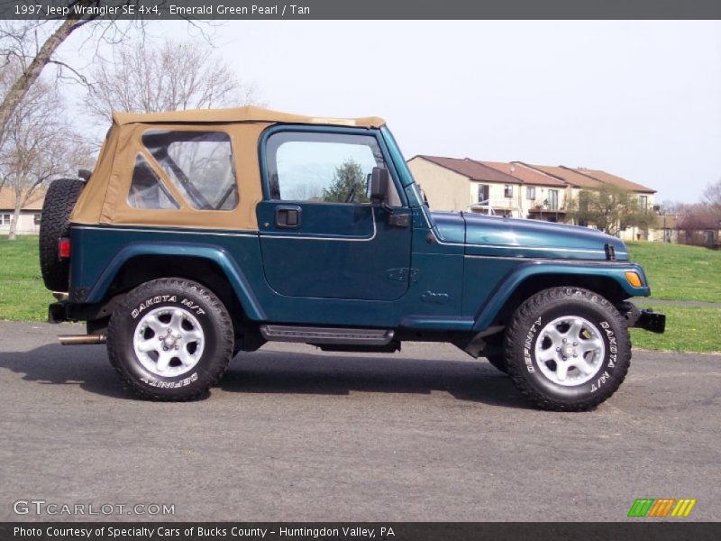 Emerald Green Pearl / Tan 1997 Jeep Wrangler SE 4x4