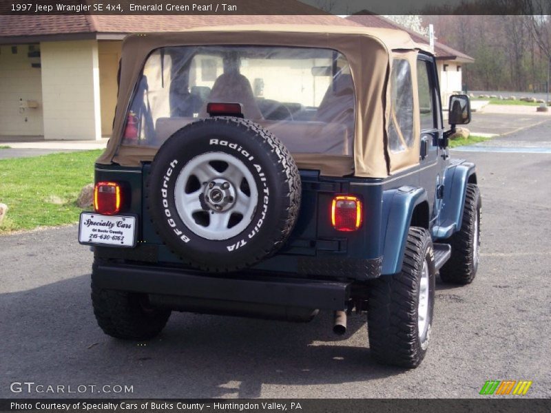 Emerald Green Pearl / Tan 1997 Jeep Wrangler SE 4x4