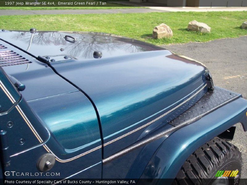 Emerald Green Pearl / Tan 1997 Jeep Wrangler SE 4x4