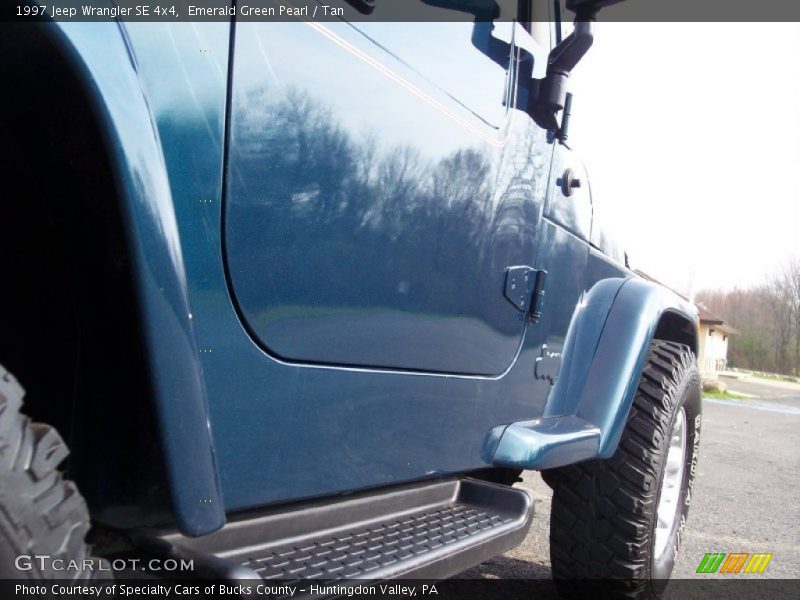 Emerald Green Pearl / Tan 1997 Jeep Wrangler SE 4x4