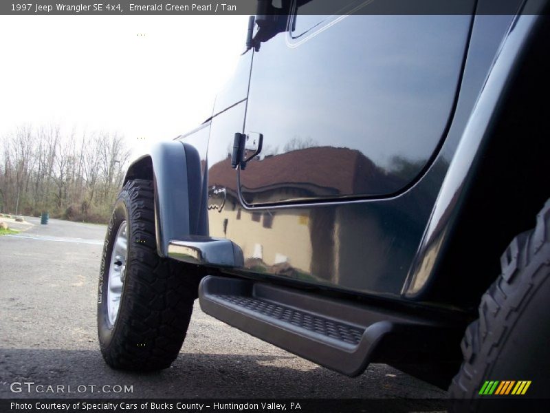 Emerald Green Pearl / Tan 1997 Jeep Wrangler SE 4x4