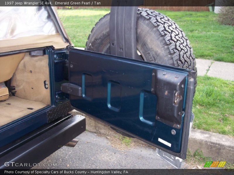 Emerald Green Pearl / Tan 1997 Jeep Wrangler SE 4x4