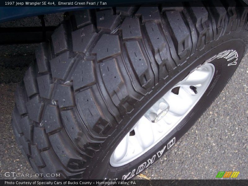 Emerald Green Pearl / Tan 1997 Jeep Wrangler SE 4x4