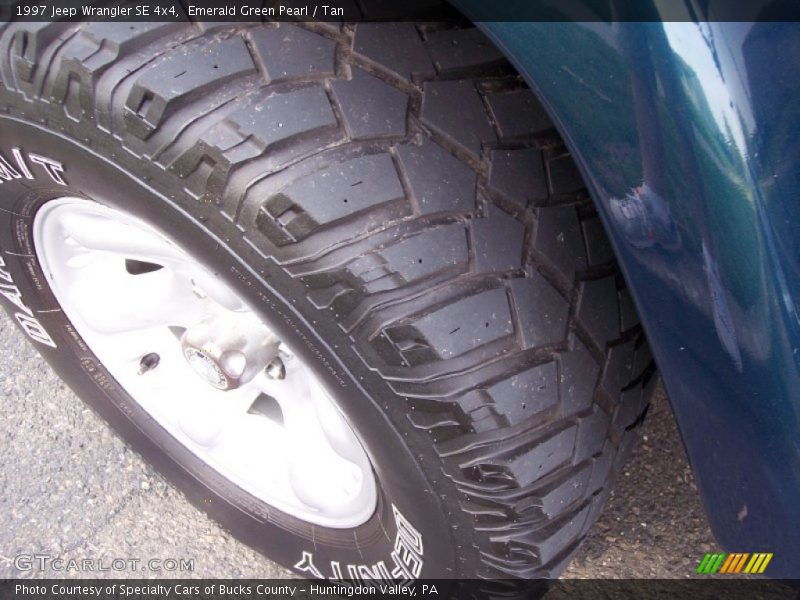 Emerald Green Pearl / Tan 1997 Jeep Wrangler SE 4x4