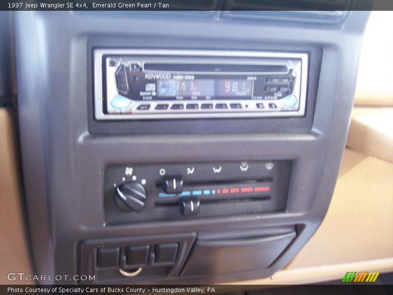 Emerald Green Pearl / Tan 1997 Jeep Wrangler SE 4x4