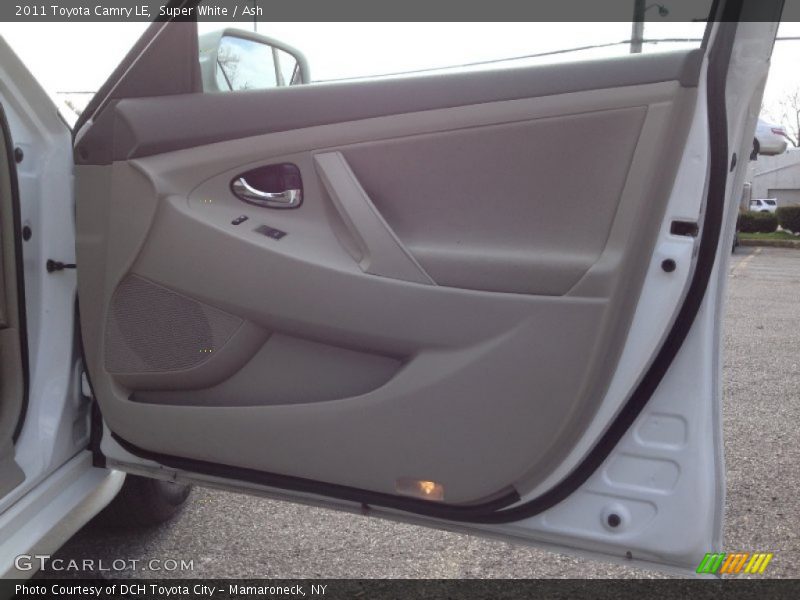 Super White / Ash 2011 Toyota Camry LE