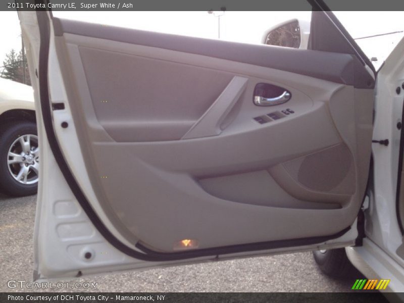 Super White / Ash 2011 Toyota Camry LE