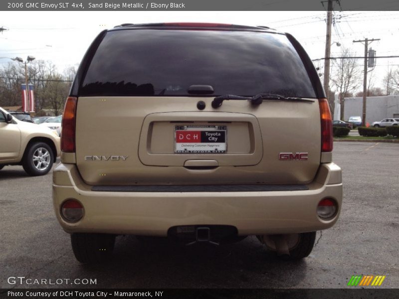 Sand Beige Metallic / Ebony Black 2006 GMC Envoy SLT 4x4