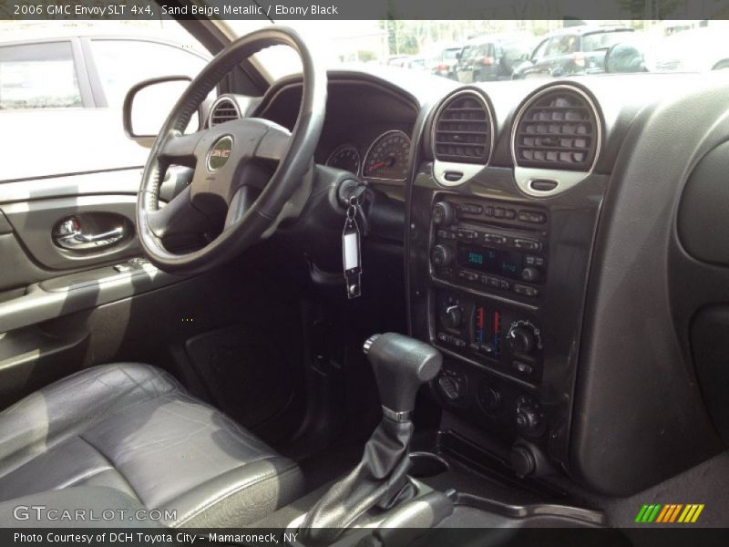 Sand Beige Metallic / Ebony Black 2006 GMC Envoy SLT 4x4