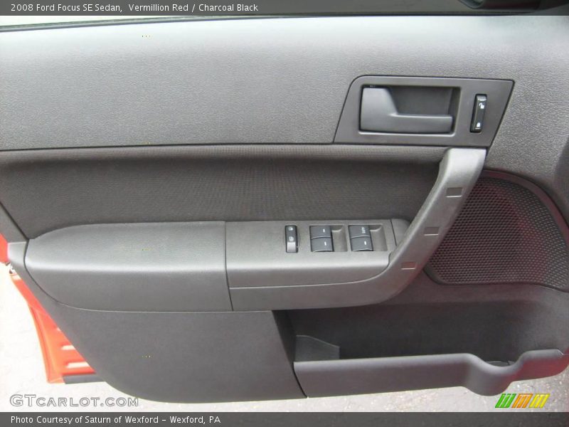 Vermillion Red / Charcoal Black 2008 Ford Focus SE Sedan