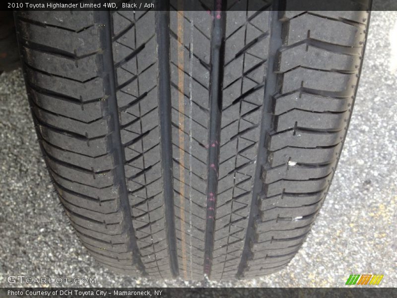 Black / Ash 2010 Toyota Highlander Limited 4WD