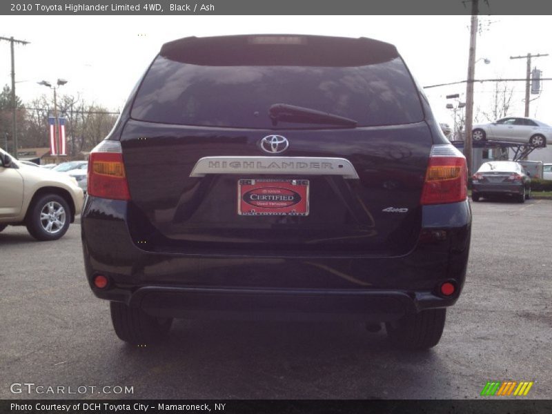 Black / Ash 2010 Toyota Highlander Limited 4WD