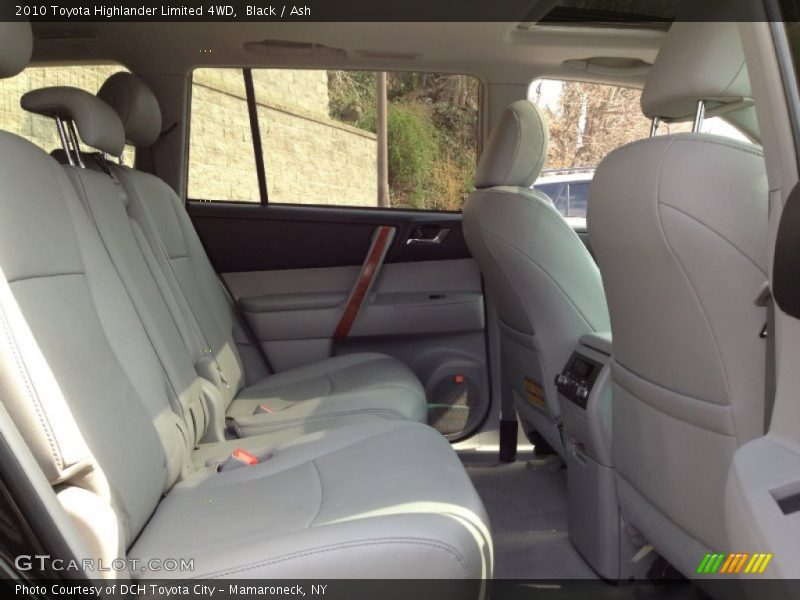 Black / Ash 2010 Toyota Highlander Limited 4WD