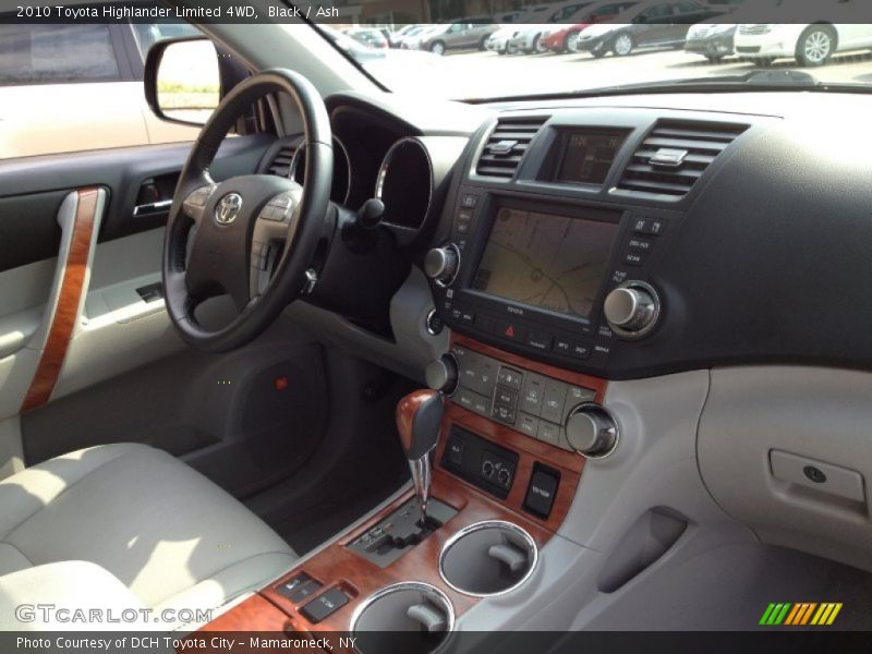 Black / Ash 2010 Toyota Highlander Limited 4WD