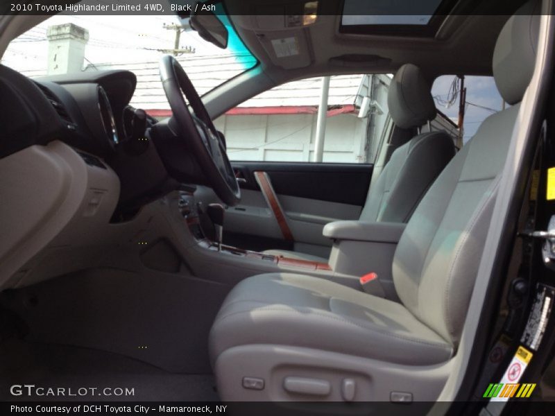 Black / Ash 2010 Toyota Highlander Limited 4WD