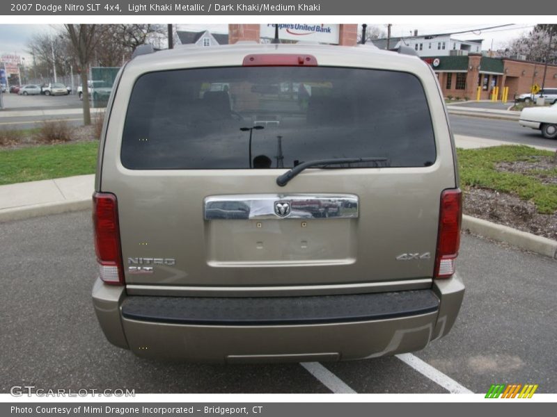 Light Khaki Metallic / Dark Khaki/Medium Khaki 2007 Dodge Nitro SLT 4x4