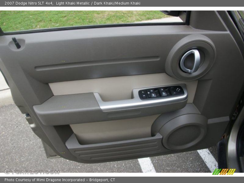 Light Khaki Metallic / Dark Khaki/Medium Khaki 2007 Dodge Nitro SLT 4x4