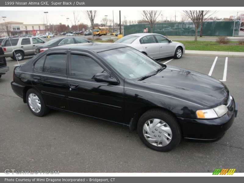 Super Black / Dusk 1999 Nissan Altima GXE