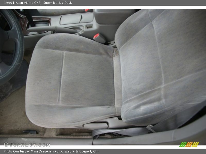 Super Black / Dusk 1999 Nissan Altima GXE