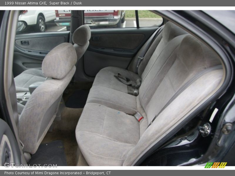Super Black / Dusk 1999 Nissan Altima GXE