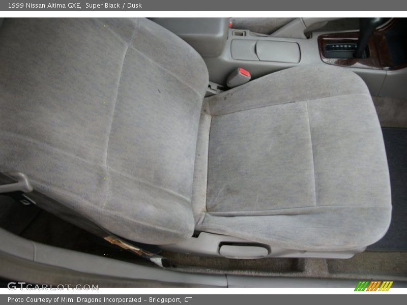 Super Black / Dusk 1999 Nissan Altima GXE