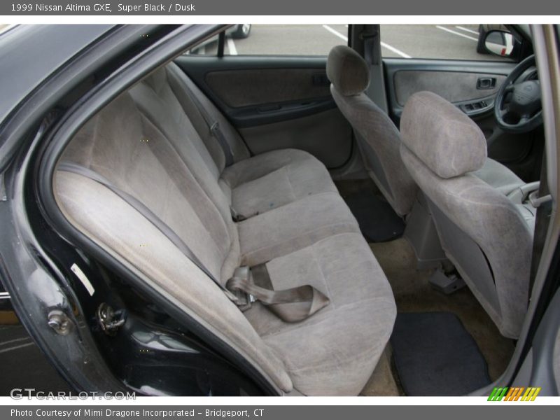 Super Black / Dusk 1999 Nissan Altima GXE