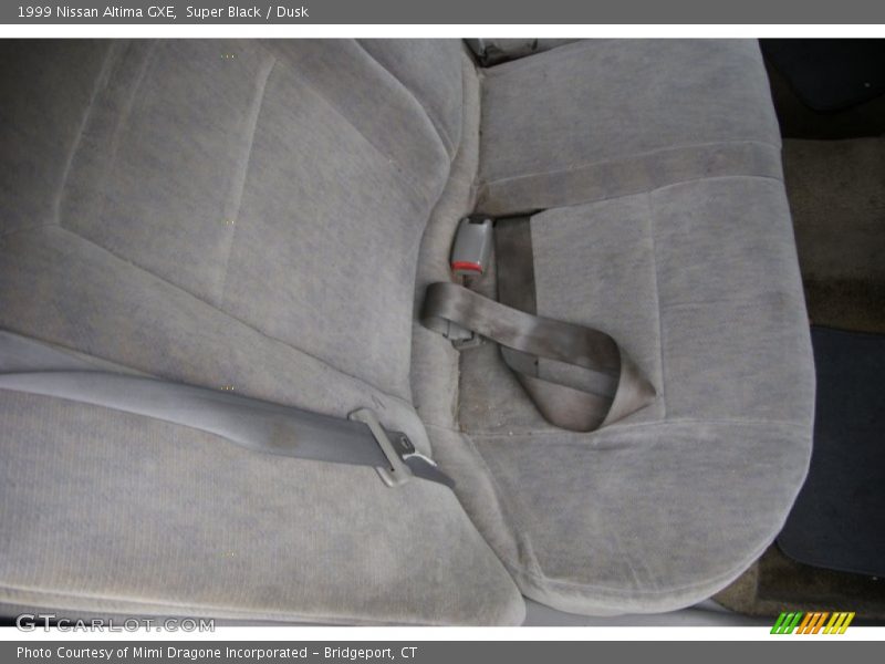 Super Black / Dusk 1999 Nissan Altima GXE