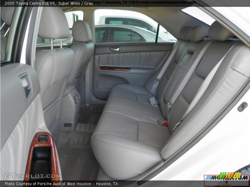 Super White / Gray 2005 Toyota Camry XLE V6
