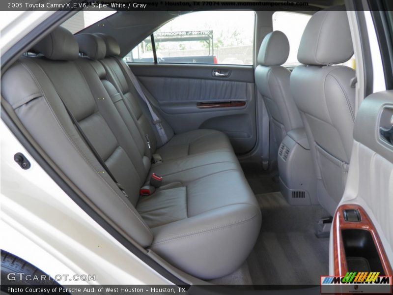 Super White / Gray 2005 Toyota Camry XLE V6