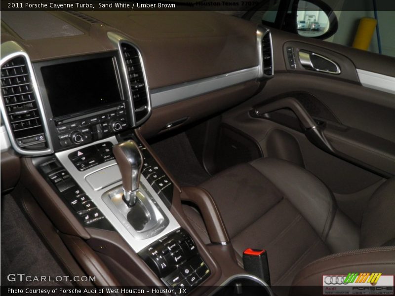 Sand White / Umber Brown 2011 Porsche Cayenne Turbo