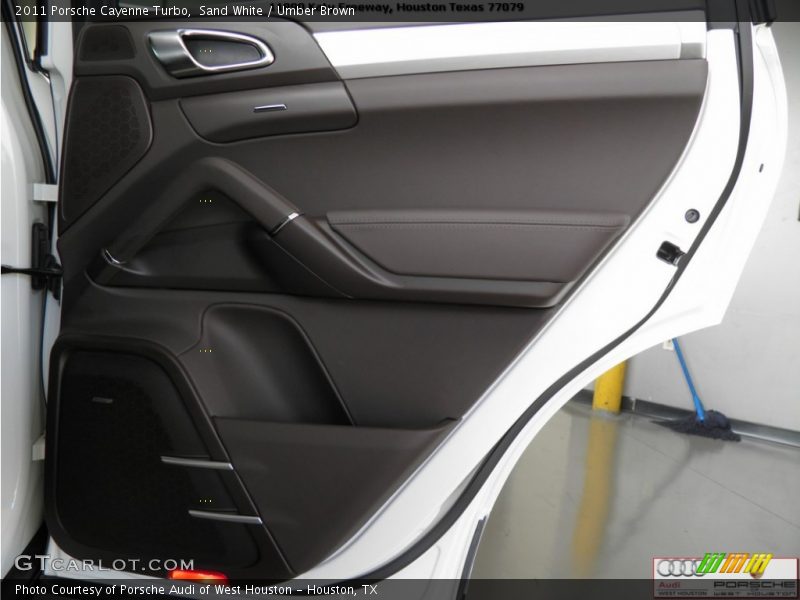 Sand White / Umber Brown 2011 Porsche Cayenne Turbo