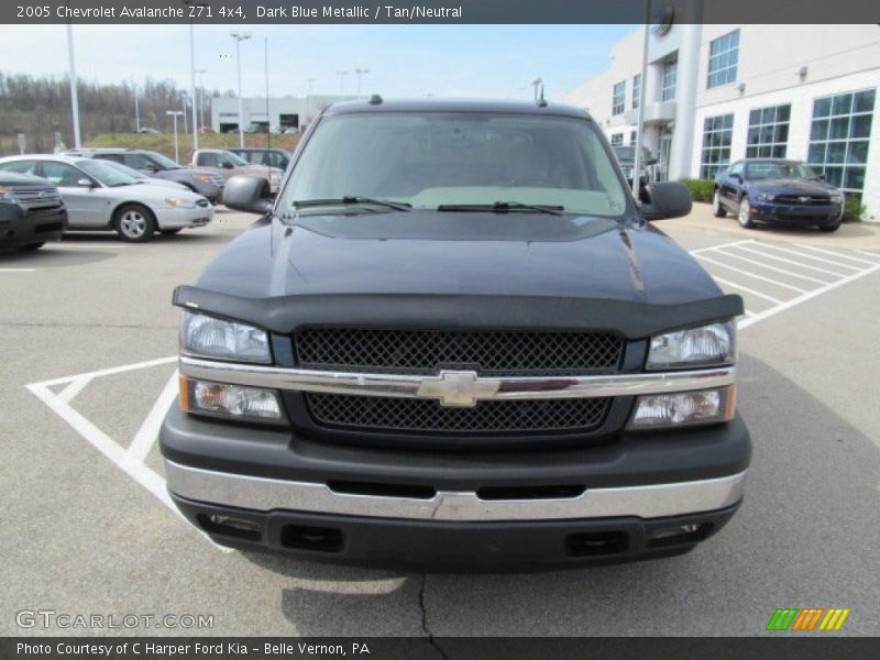 Dark Blue Metallic / Tan/Neutral 2005 Chevrolet Avalanche Z71 4x4