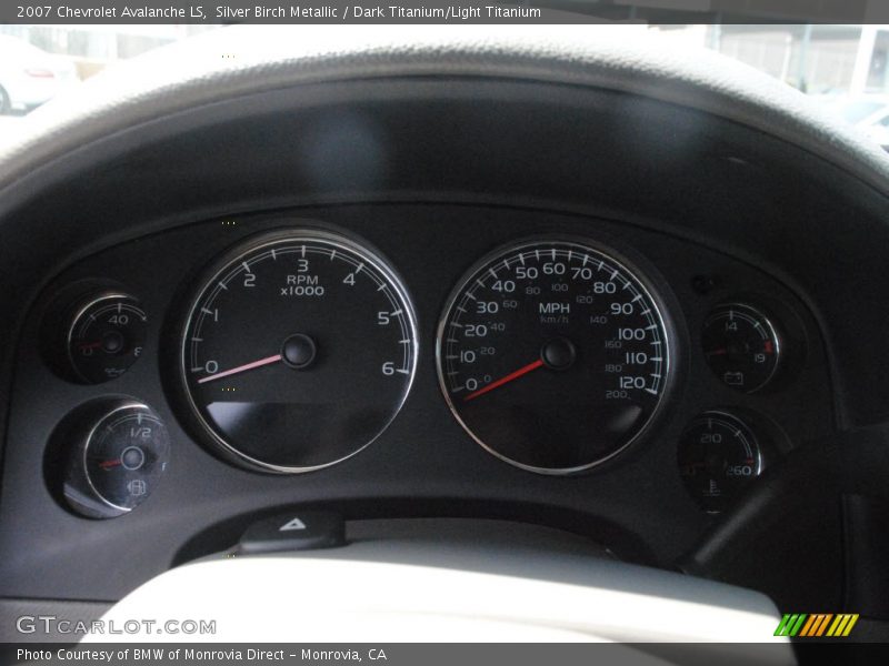 Silver Birch Metallic / Dark Titanium/Light Titanium 2007 Chevrolet Avalanche LS