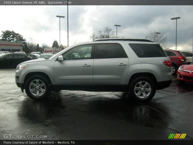 Quicksilver / Tan 2009 Saturn Outlook XR AWD